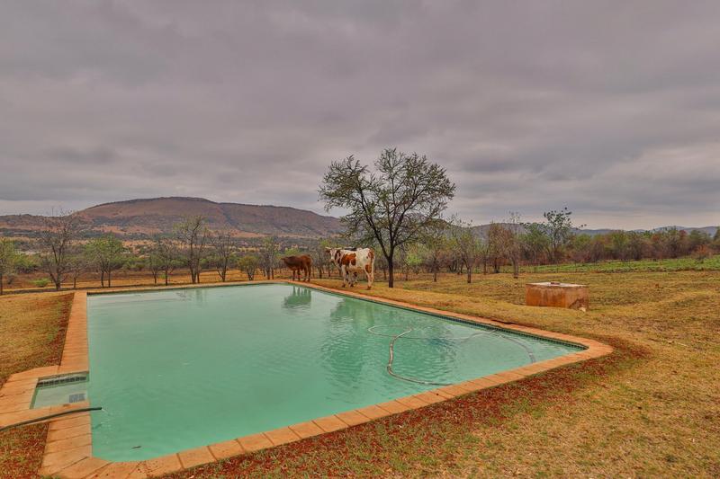 5 Bedroom Property for Sale in Broederstroom North West